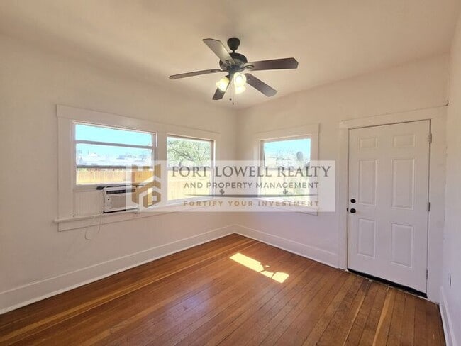 Building Photo - Charming 1 Bed / 1 Bath Near U of A & 4th Avenue