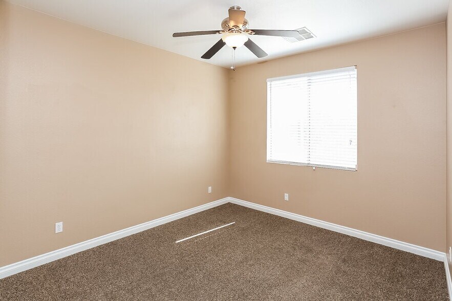 Building Photo - 3729 White Lion Ln