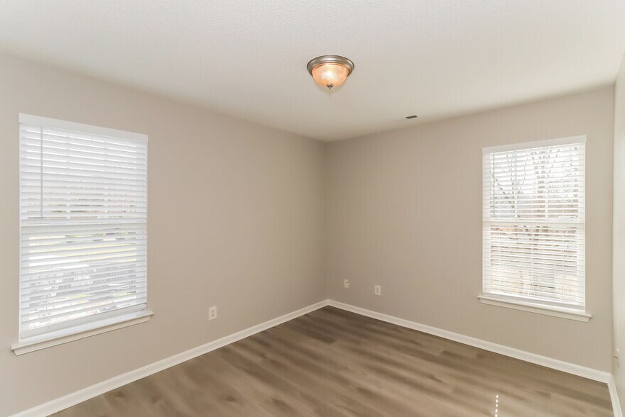 Building Photo - 2726 Thistle Brook Dr