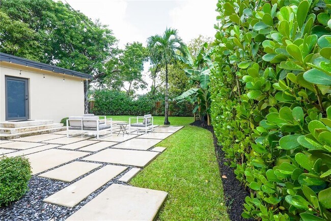 Building Photo - 1747 NW 31st St