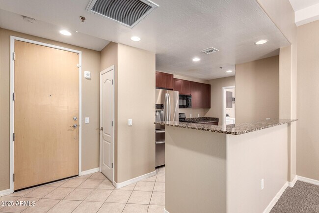 Building Photo - 2302 N Central Ave