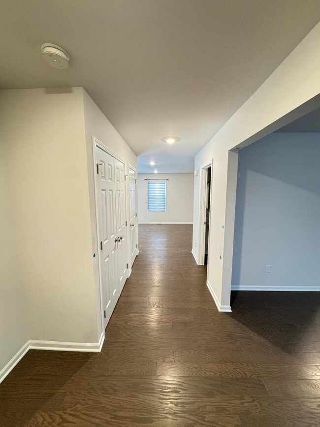 Building Photo - 616 Countryside Dr