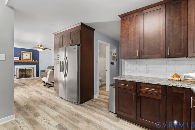 Building Photo - 12605 Jolly Pl