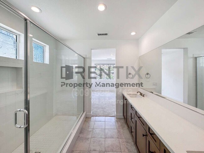 Building Photo - 19206 Blackthorn Dr