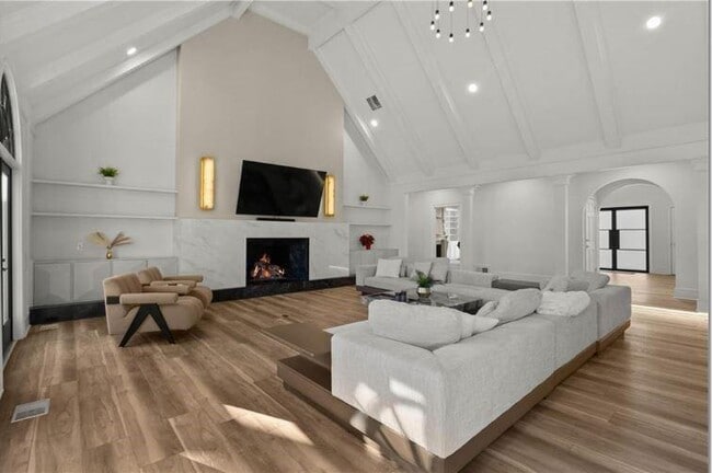 Building Photo - 5425 Hoylake Ct