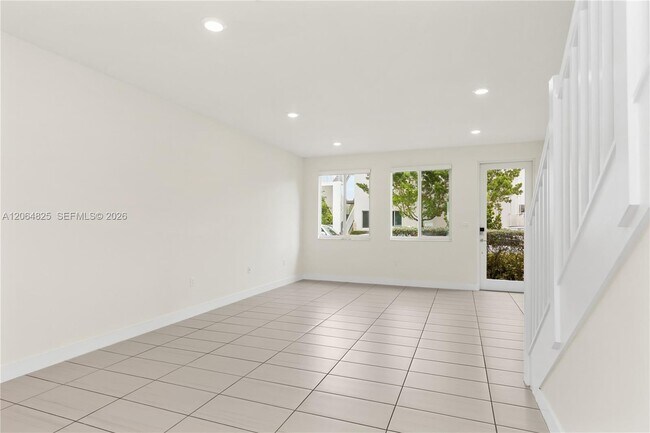 Building Photo - 6416 NW 102nd Ct