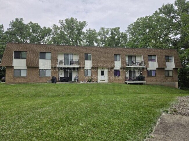 Building Photo - 17 Stenwick Dr