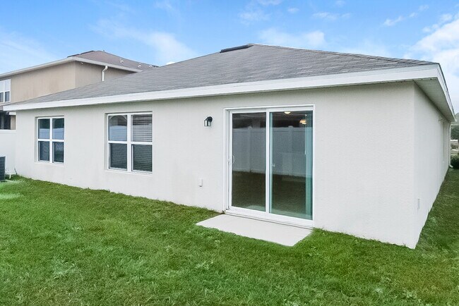 Building Photo - 11520 Southern Creek Dr