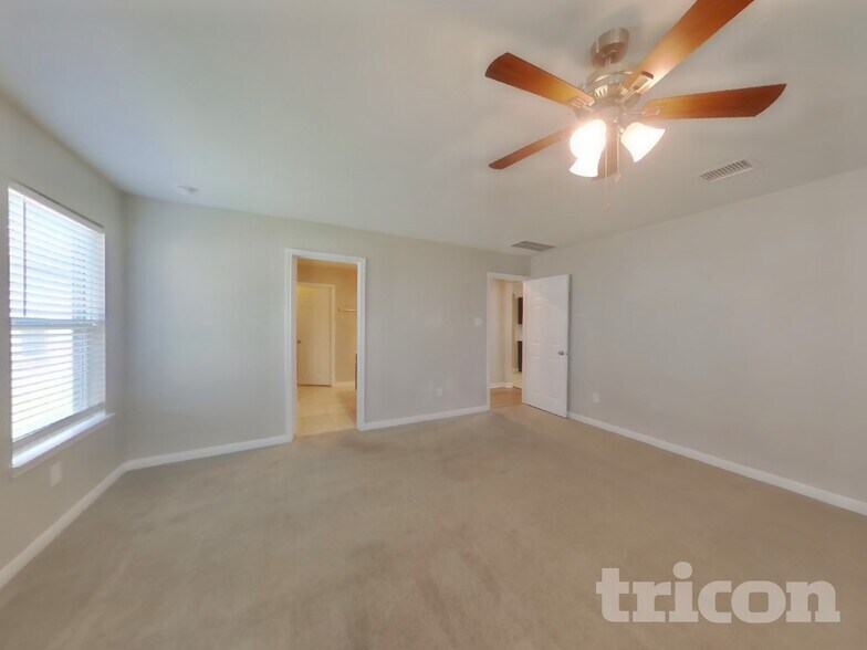 Building Photo - 20923 Cullen Ranch Rd