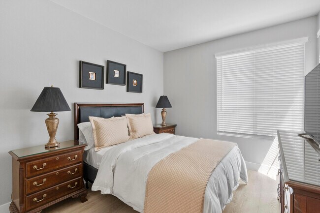 Building Photo - 51475 Whiptail Dr