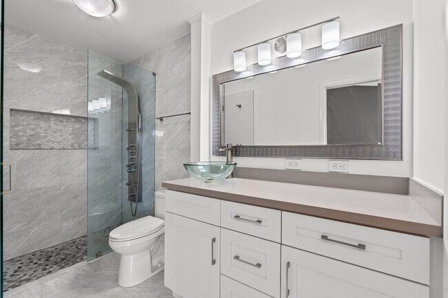 Building Photo - 3783 Carambola Cir N