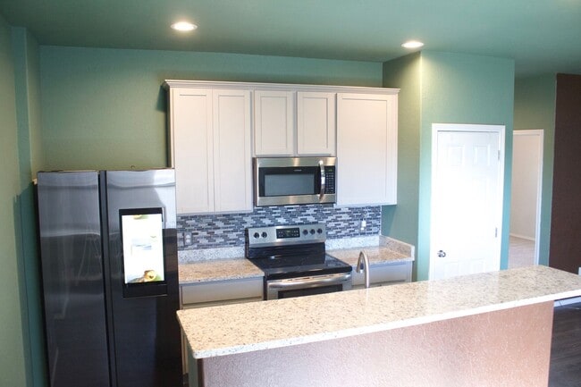 Building Photo - Butterfield Ranch