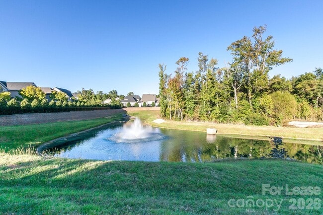 Building Photo - 5818 Glenmore Garden Dr