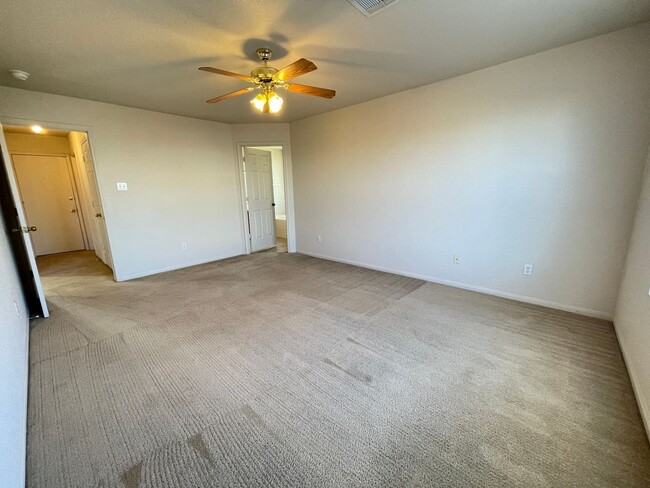 Building Photo - 4-Bedroom House for Rent in Killeen