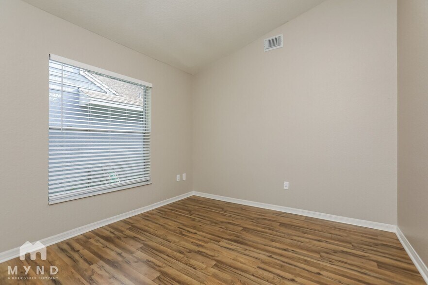 Building Photo - 12137 Pilot Ct