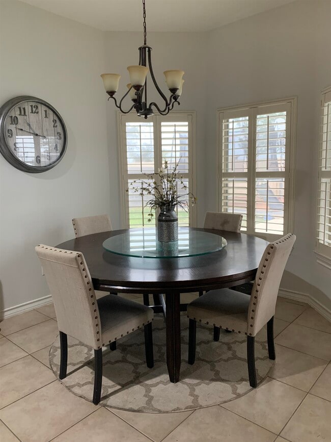 Building Photo - 307 Michoacan Loop