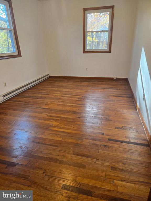 Building Photo - 1903 Glen Cove Rd