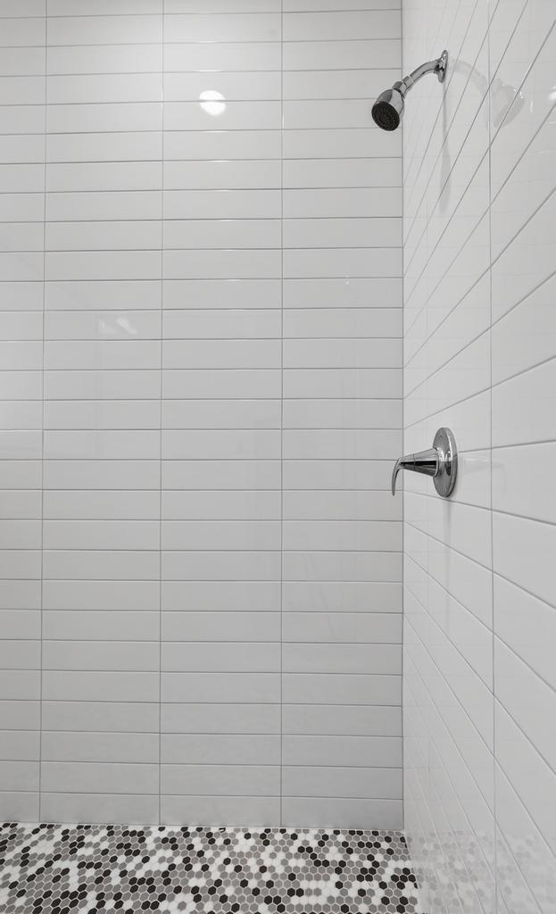 Building Photo - 368 Woods Ln