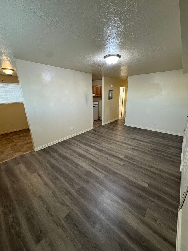 Building Photo - 4943 W 4100 S