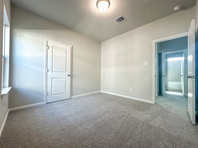 Building Photo - 4218 Wind Swell Ln