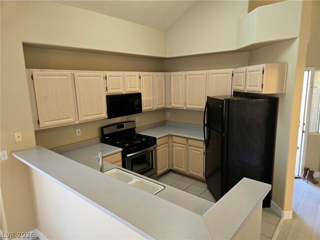 Building Photo - 5125 W Reno Ave