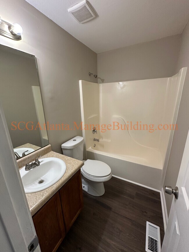 Building Photo - 100 Corn Crib Ct