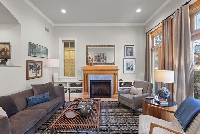 Building Photo - Stout Street 2 BDR at Curtis Park