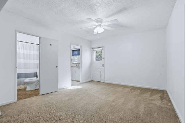 Building Photo - Downtown Castle Rock at its best!  Just a short 2 block walk to downtown.