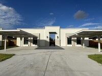 Building Photo - 1002 Sugar Garden Drive