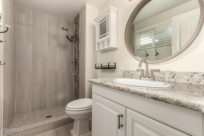 Building Photo - 2003 N Los Arboles Ct