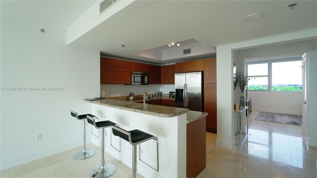 Building Photo - 2641 N Flamingo Rd