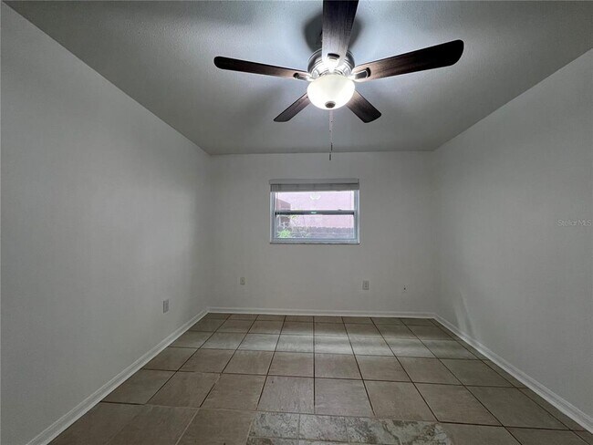 Building Photo - 2220 Amherst Ave