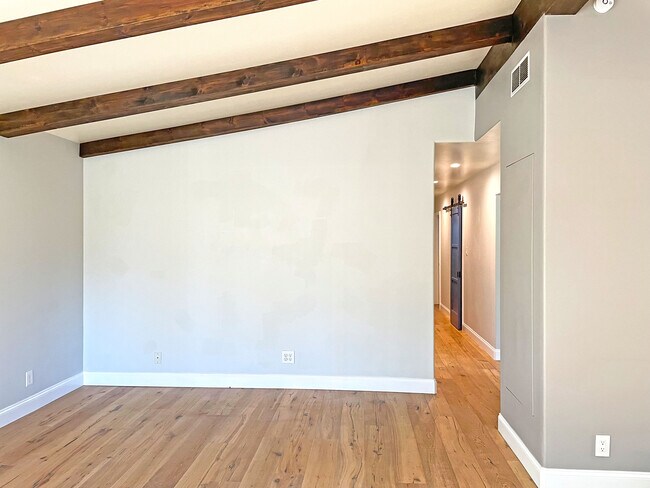 Building Photo - 4720 Emerald St