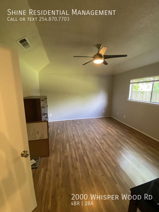 Building Photo - 2000 Whisper Wood Rd