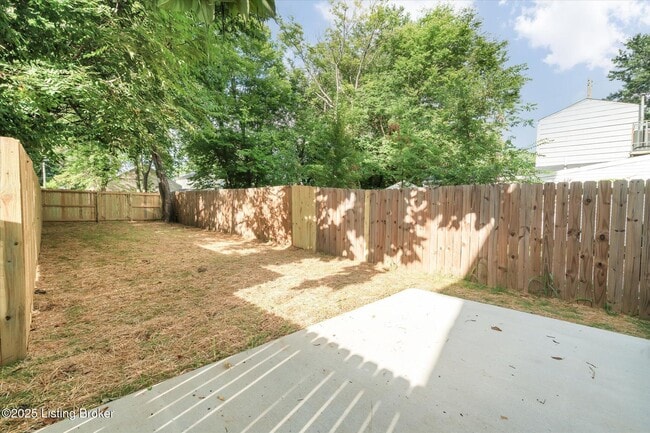 Building Photo - 721 E Caldwell St