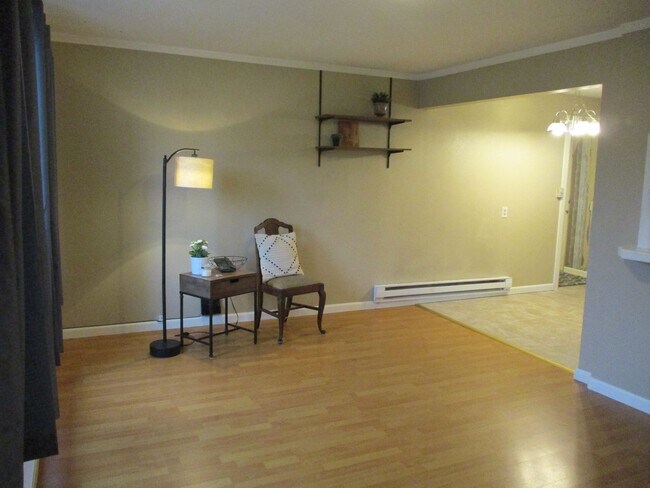 Building Photo - Adorable 3 Bedroom, 1 Bathroom Home in Tacoma