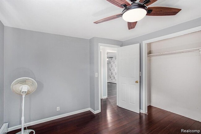 Building Photo - 1035 Wyman Dr