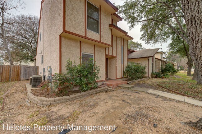 Building Photo - 4 br, 2 bath House - 13509 Dutch Myrtle