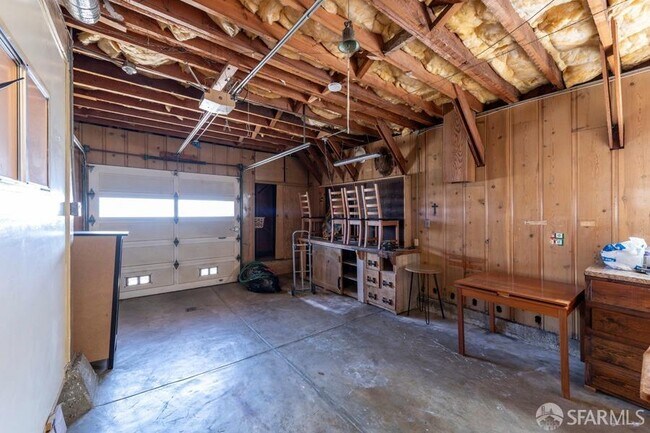 Building Photo - 500 College Ave