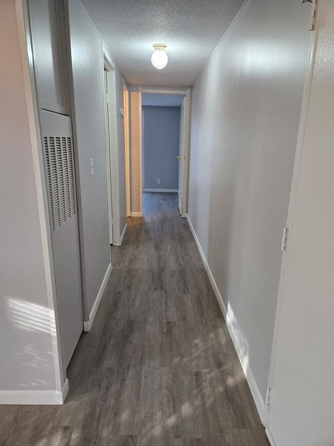 Building Photo - 1591 3250