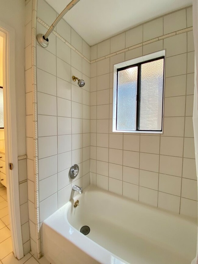 Building Photo - 7 Kilmer Ct