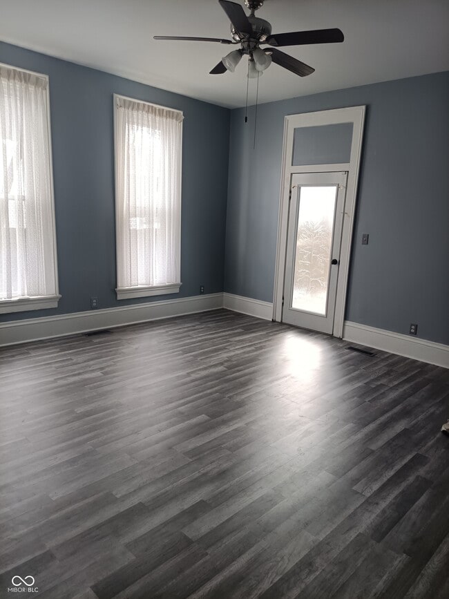 Building Photo - 404 W North St