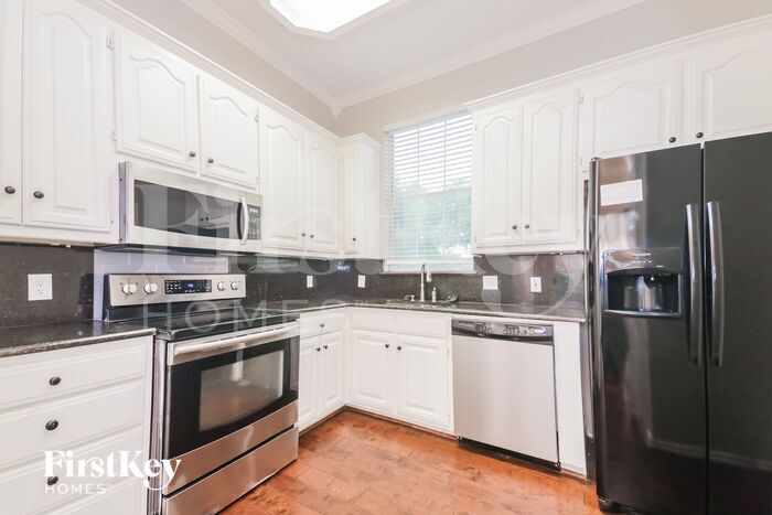 Building Photo - 3152 Bourbon St Cir
