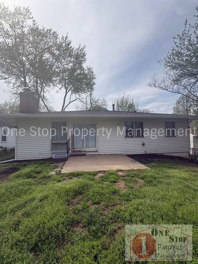 Building Photo - The Perfect 3 bedroom/2 bathroom home in Independence!