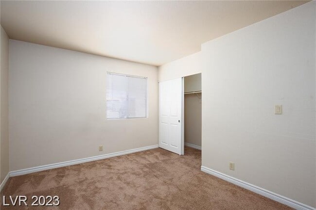 Building Photo - 5314 River Glen Dr