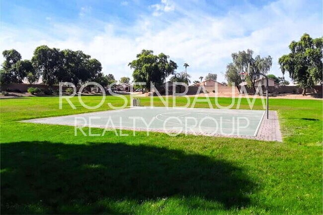 Building Photo - 9311 W Monroe St