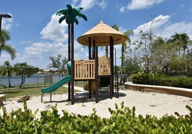 Building Photo - 4508 SW 160th Ave