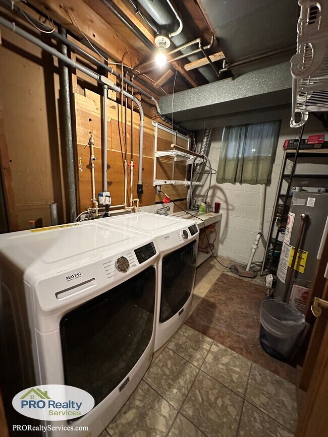 Building Photo - 3 Bedroom Home in Crystal