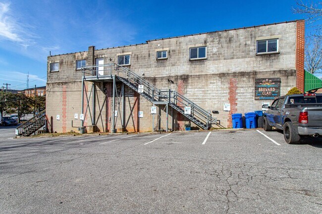 Building Photo - Downtown Apartment