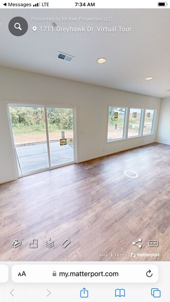 Building Photo - 16067 Garden Pky